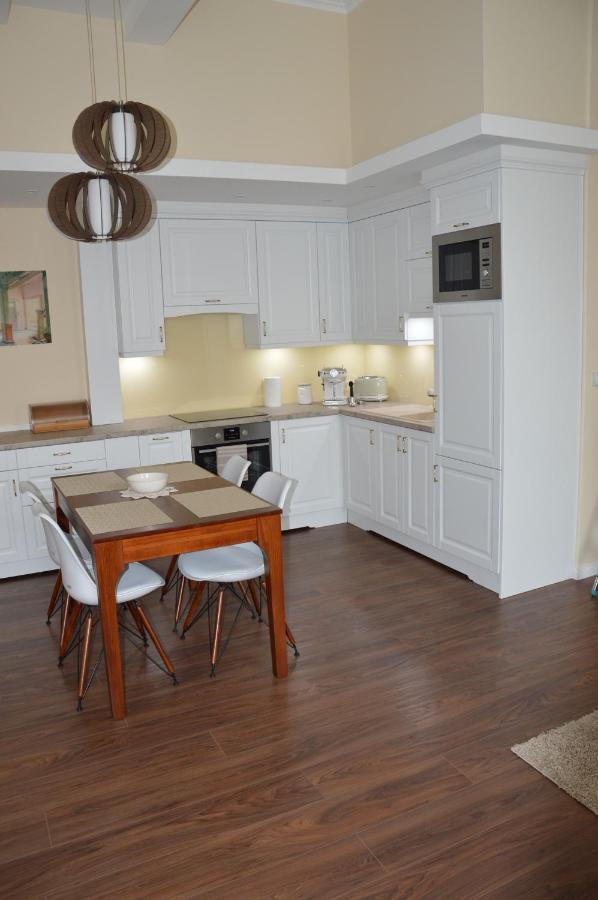 M2-Apartment سزومباثيلي المظهر الخارجي الصورة